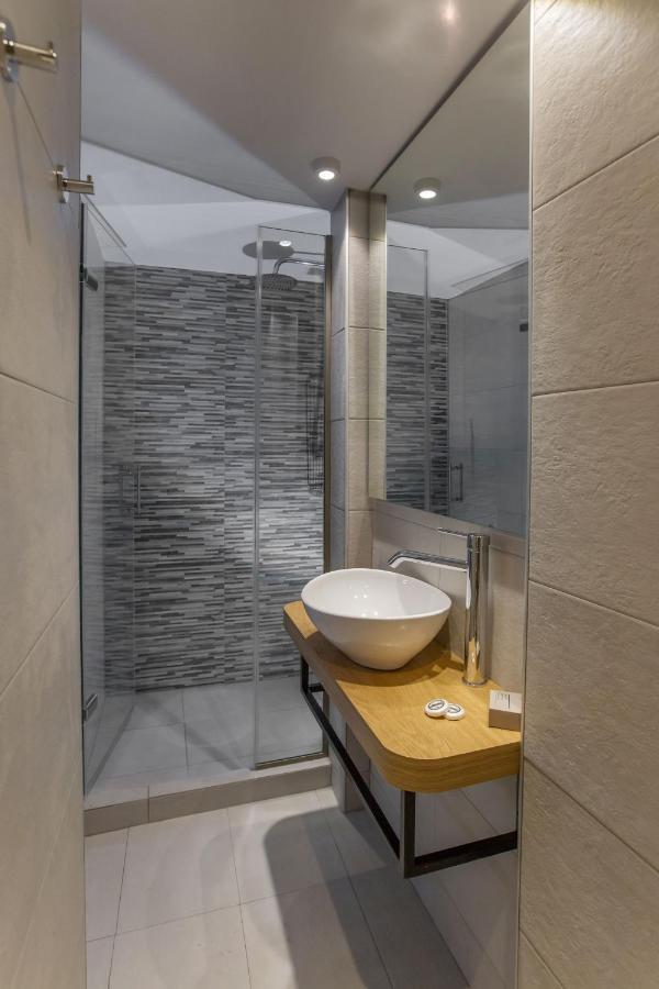 Cozy apartment in Syntagma-Plaka by GHH Ateny Zewnętrze zdjęcie